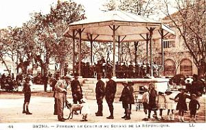 1475- Batna - Square de la Republique - Concert
